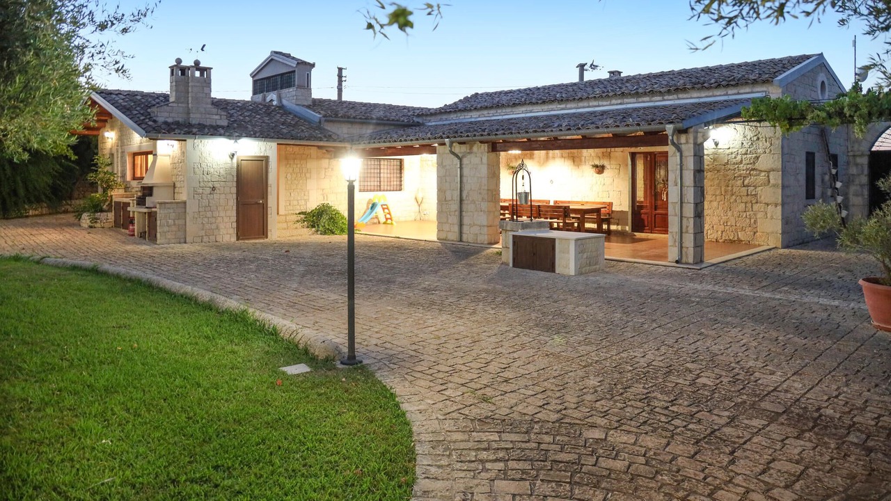 Photo of Others in Casa Papa