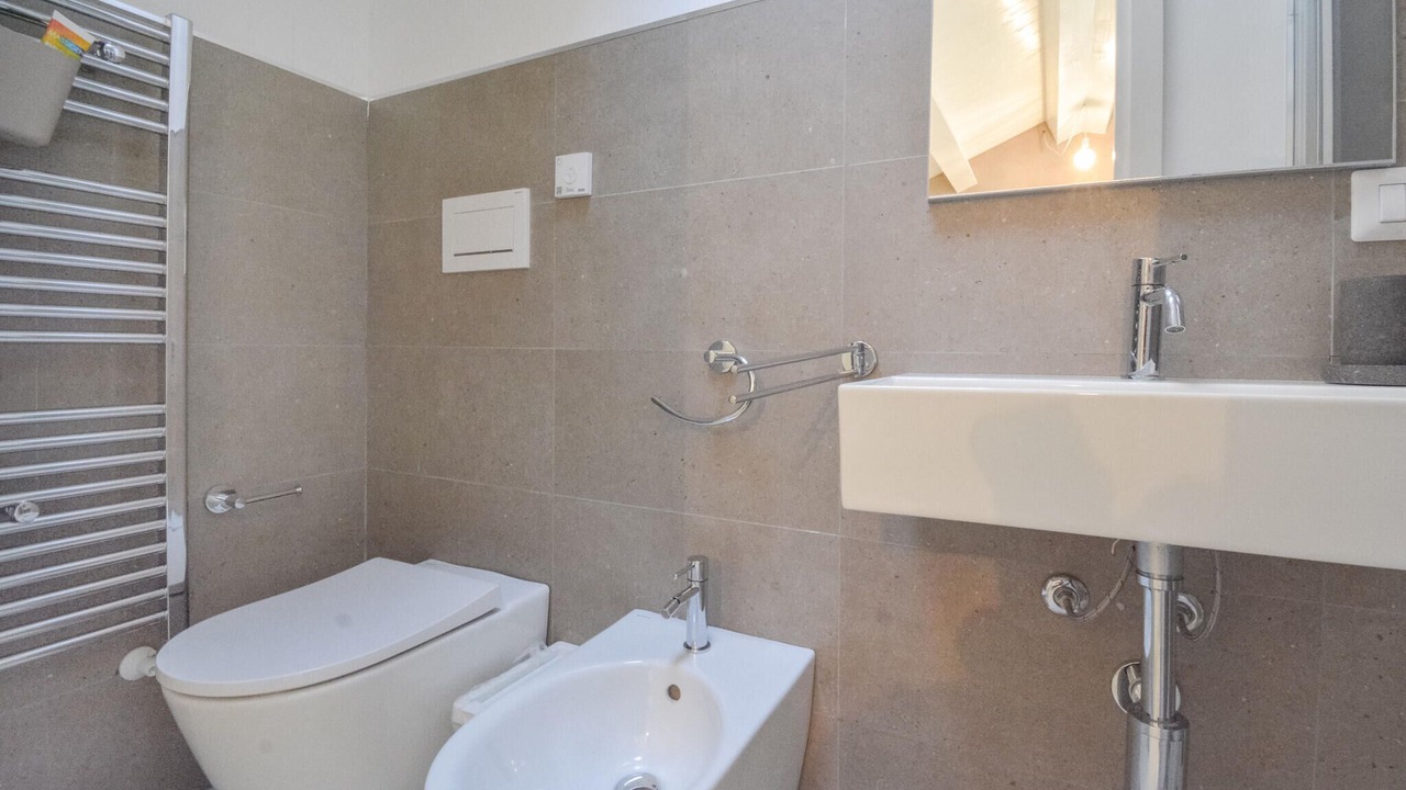 Photo of Bathroom in Palazzolo Acreide Historic Centre
