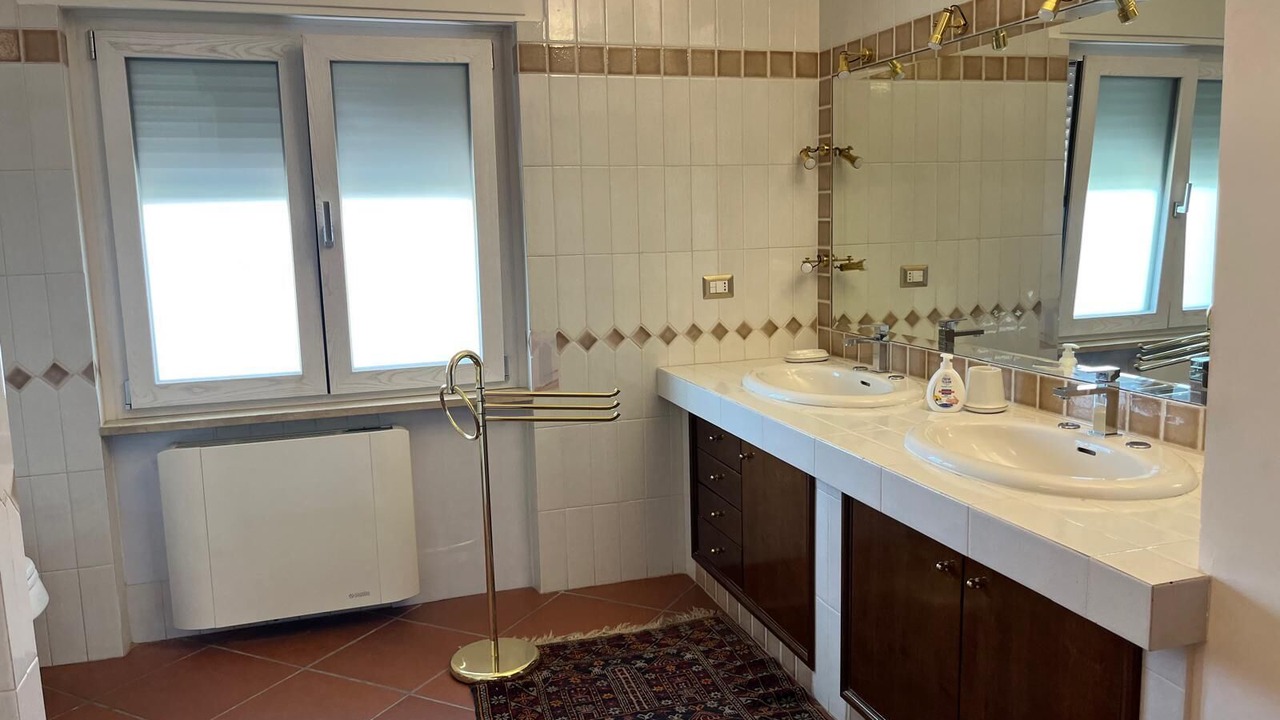 Photo of Bathroom in Taverna