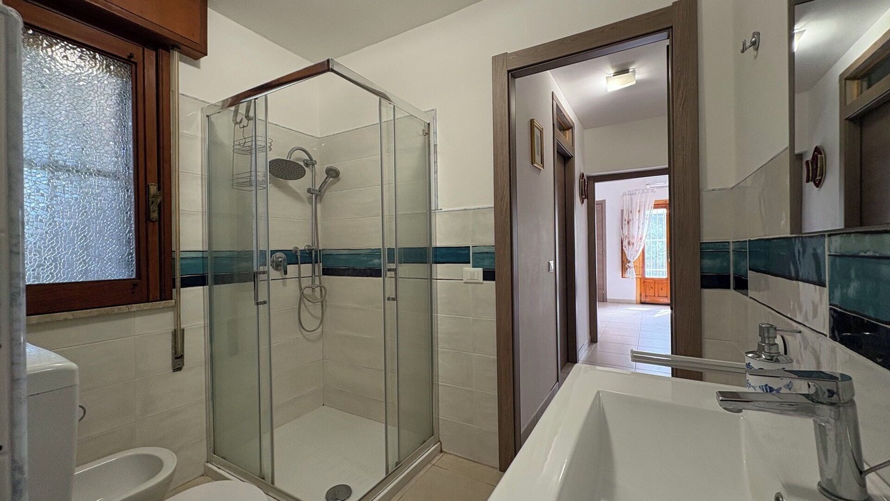 Photo of Bathroom in Chiaramonte Gulfi