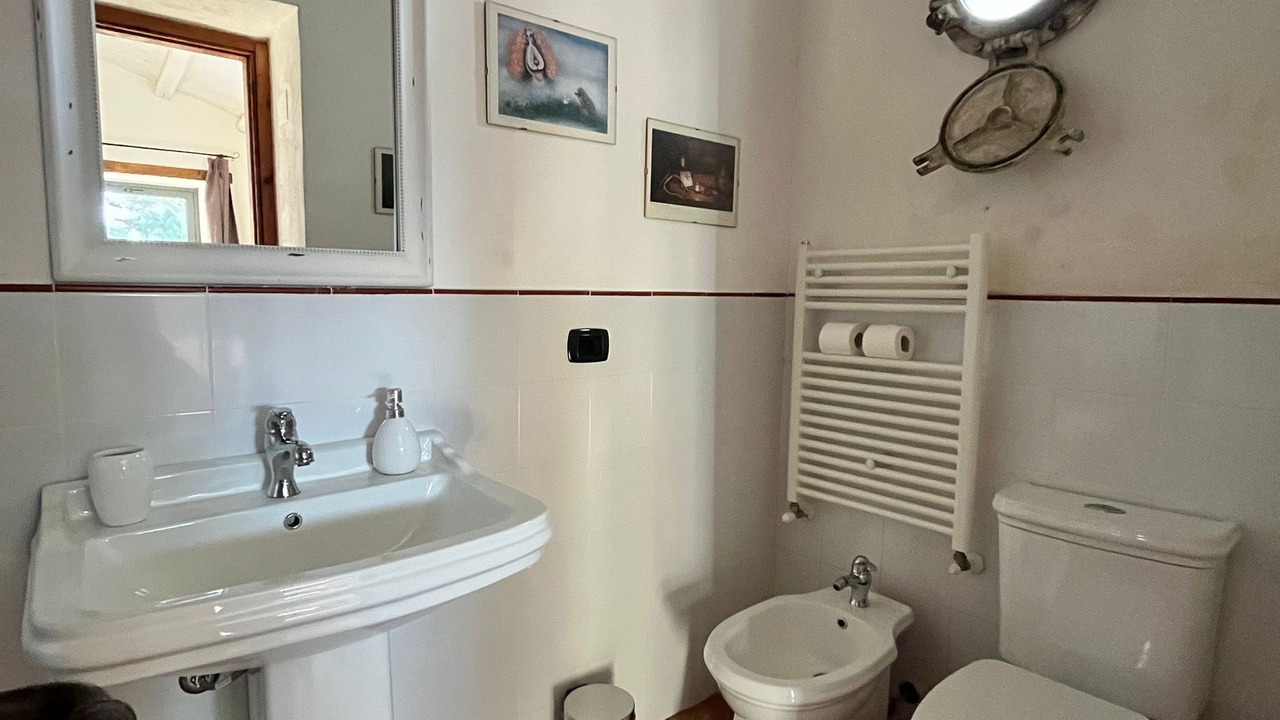 Photo of Bathroom in Bisacquino