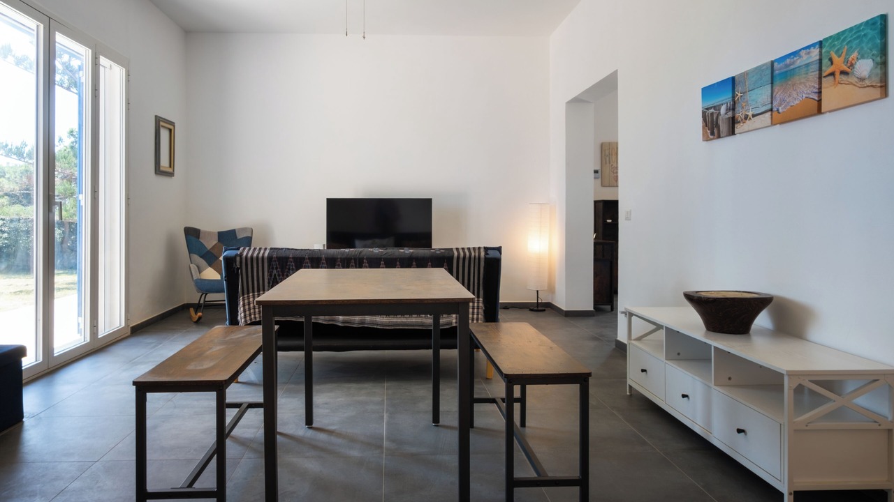 Photo of Livingroom in Syracuse