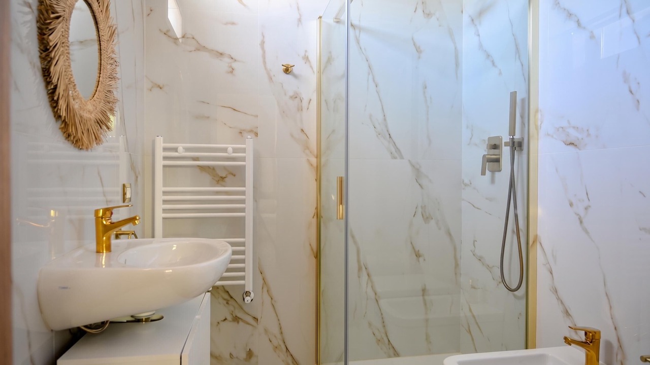 Photo of Bathroom in Avola