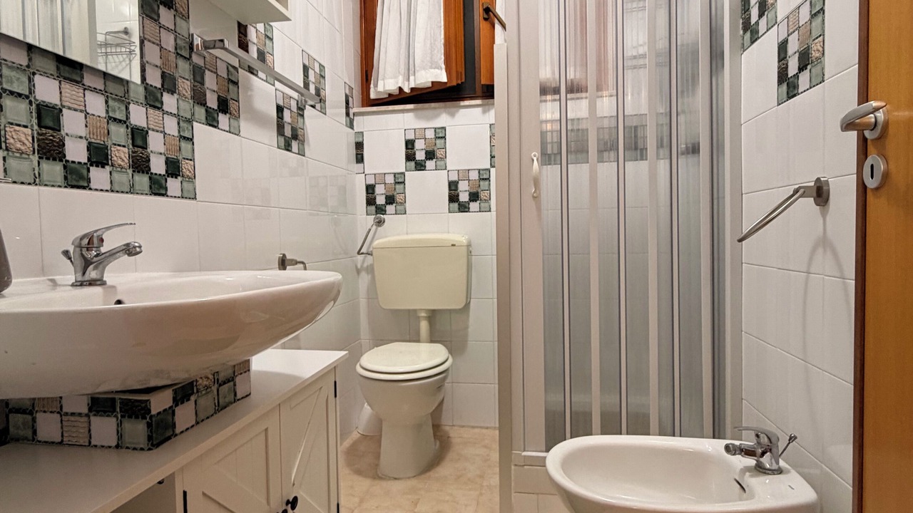 Photo of Bathroom in Campofelice di Roccella