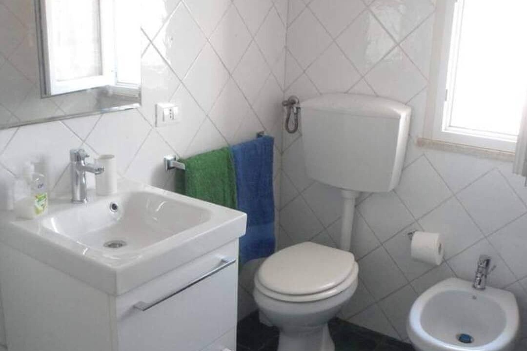 Photo of Bathroom in Addaura
