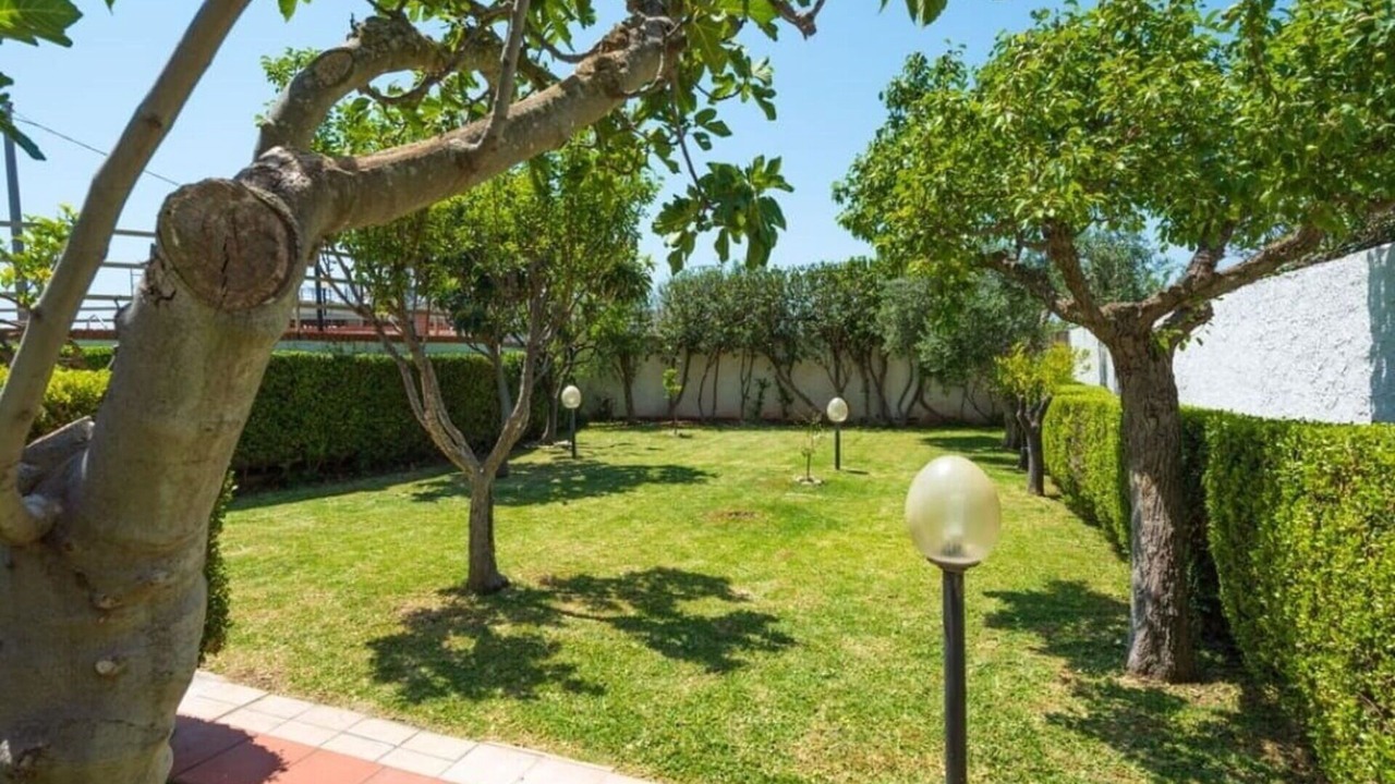 Photo of Outdoor in Nave