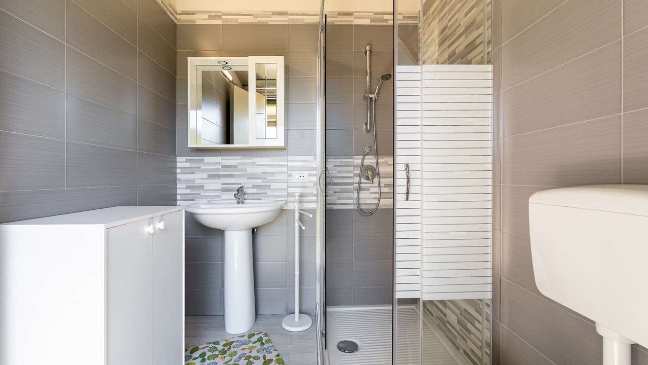 Photo of Bathroom in Solarino