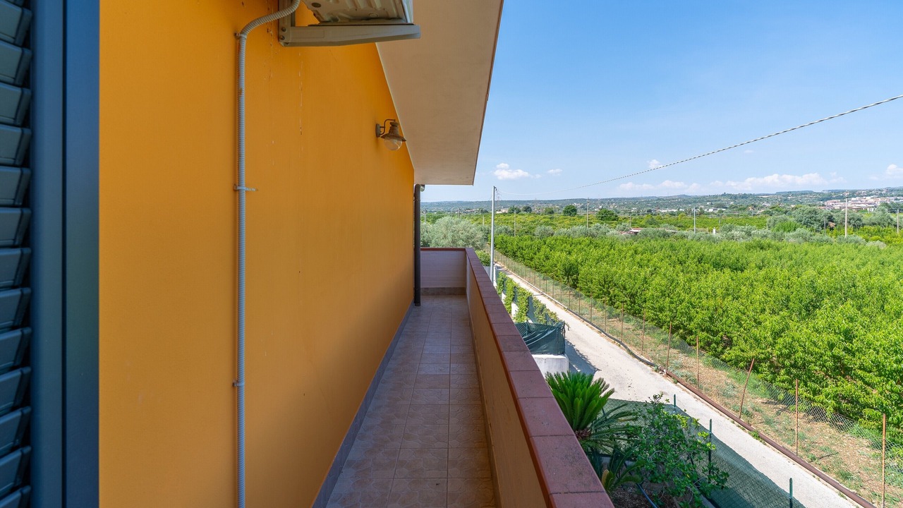 Photo of Outdoor in Solarino