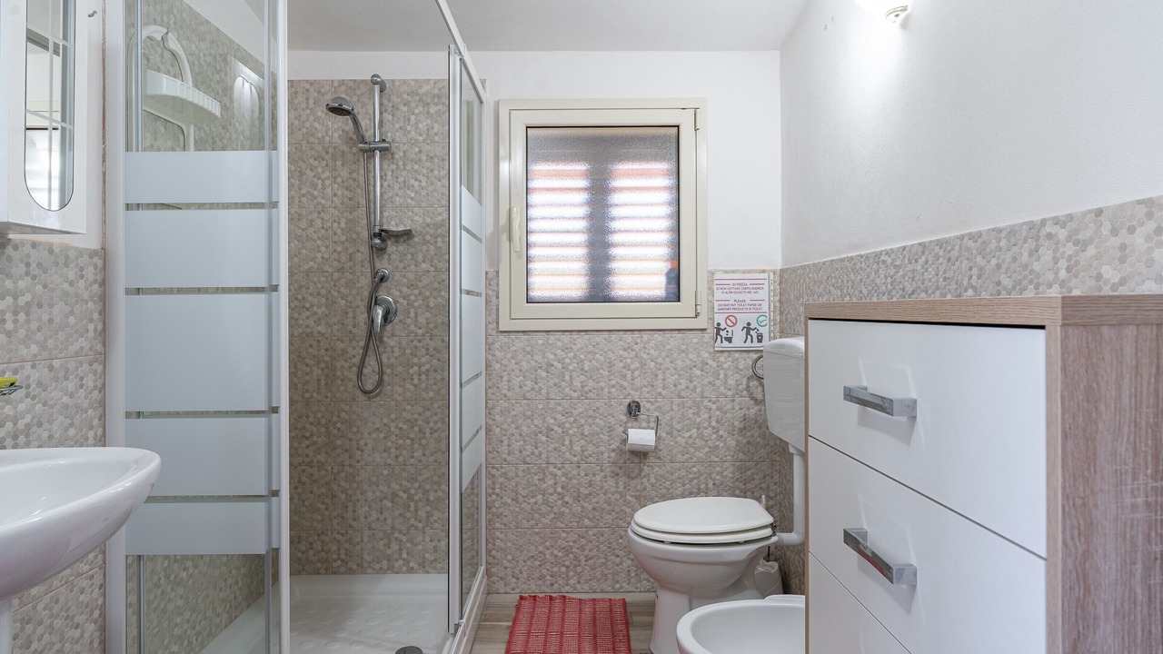 Photo of Bathroom in Solarino