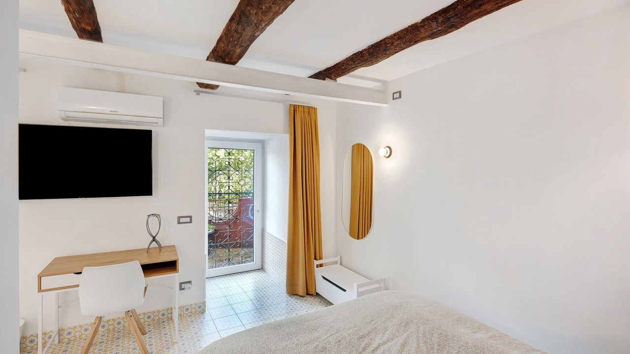 Photo of Bedroom in Naples