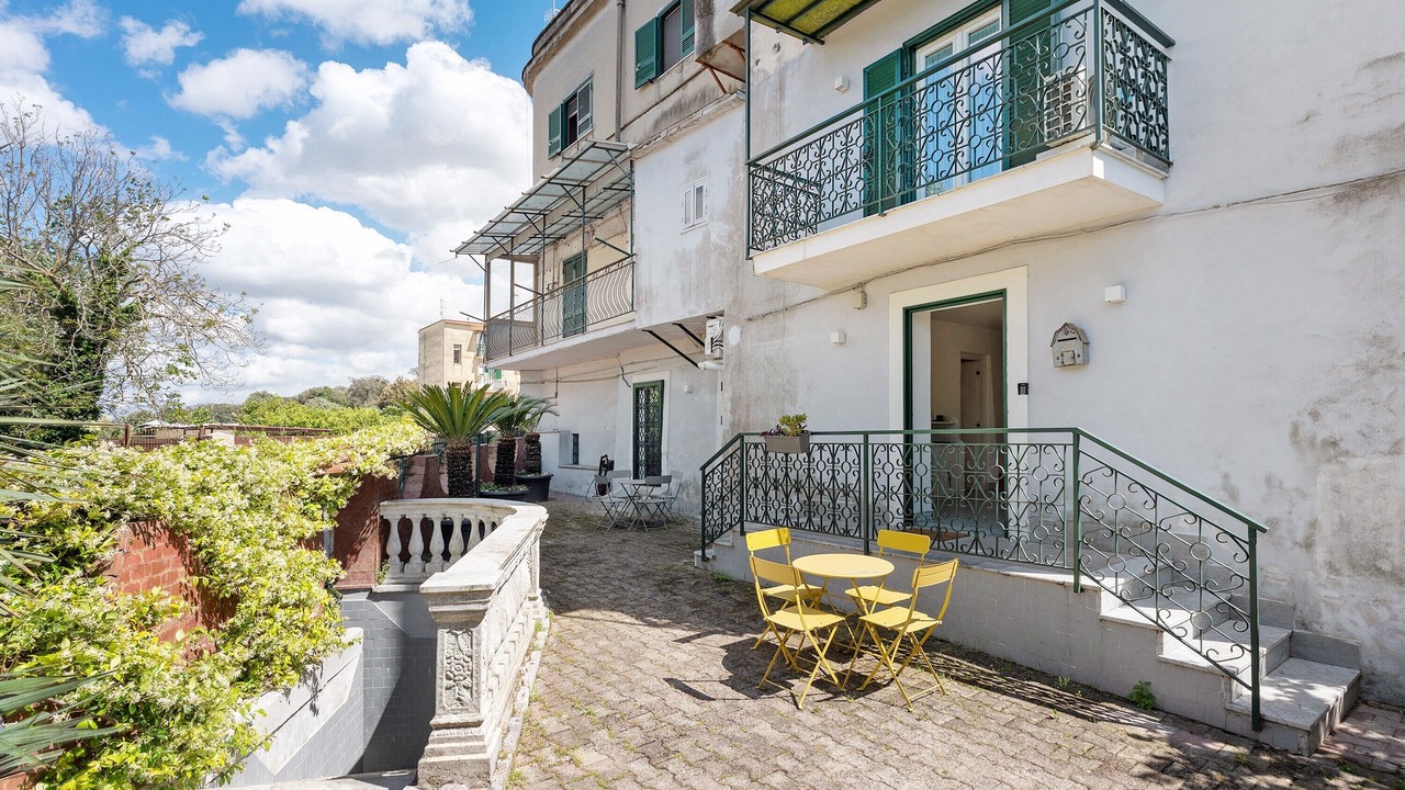 Photo of Outdoor in Naples