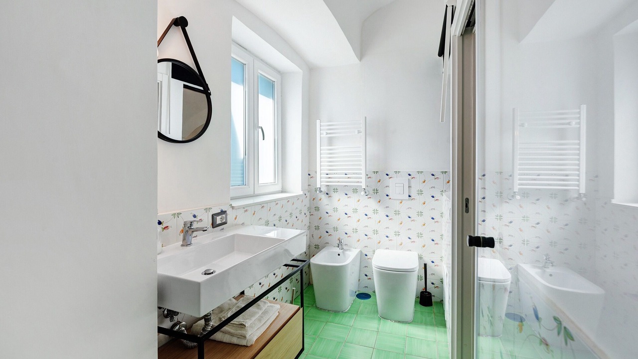 Photo of Bathroom in Naples
