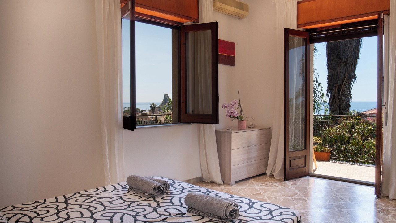 Photo of Bedroom in Aci Trezza