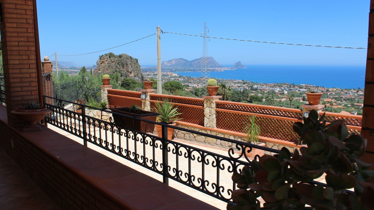 Photo of Patio Balcony in Altavilla Milicia