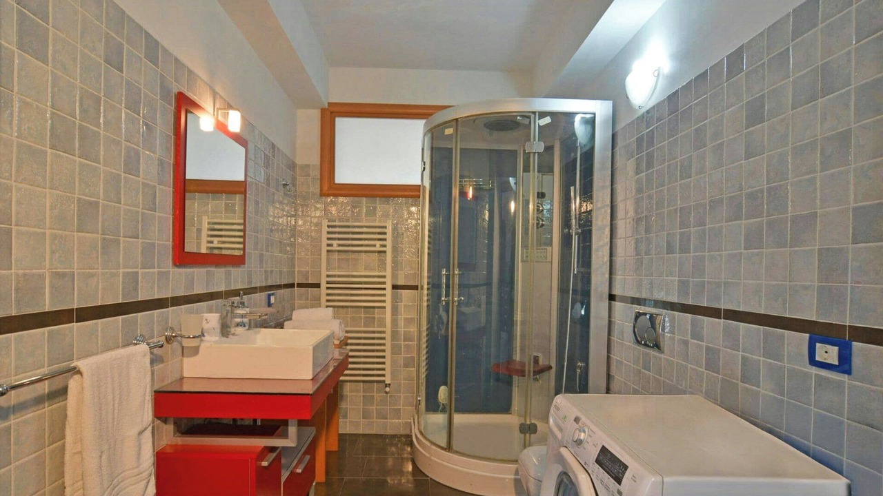 Photo of Bathroom in Caucana-finaiti-casuzze-finaiti Nord