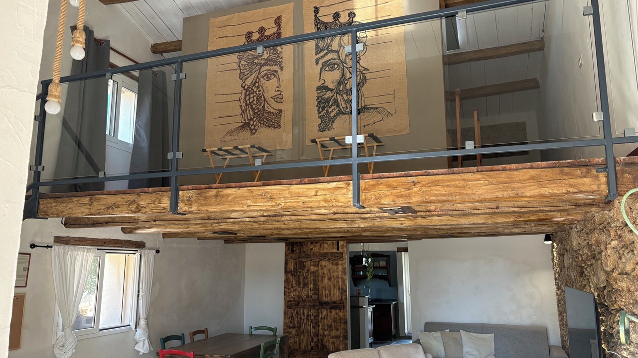 Photo of Livingroom in Syracuse