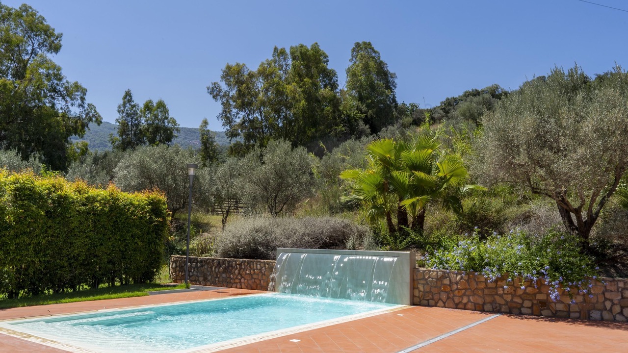 Photo of Outdoor in Mirto
