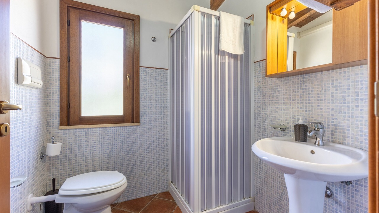 Photo of Bathroom in Menfi