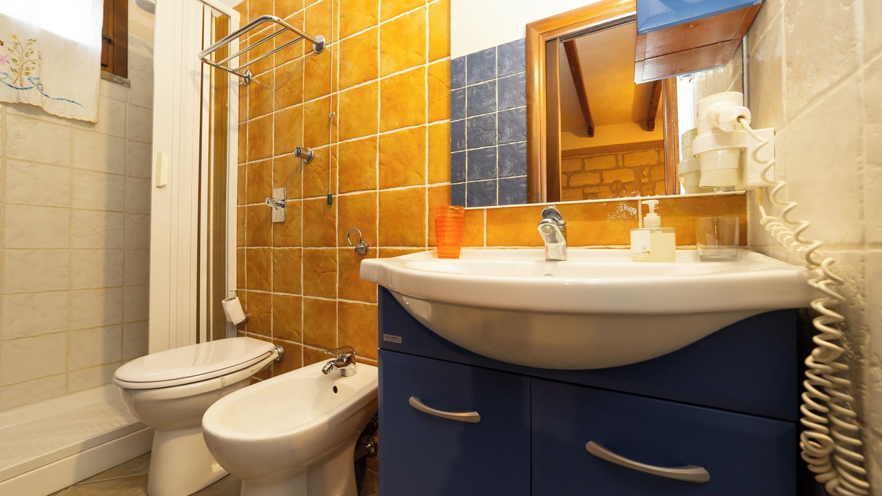 Photo of Bathroom in Paparella