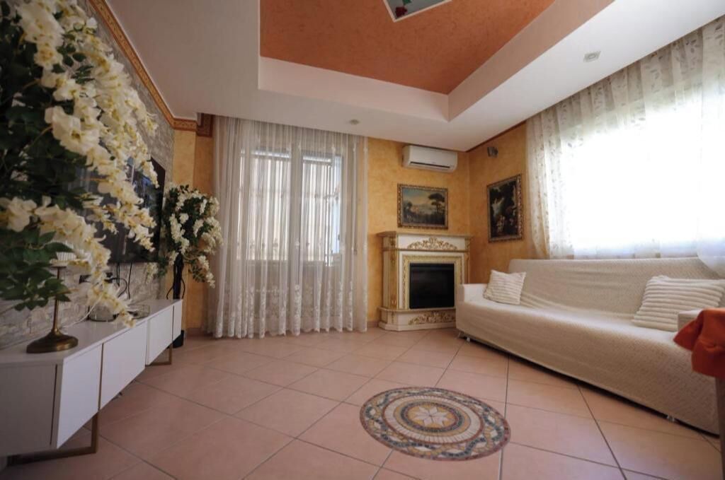Photo of Livingroom in Monte Po-Nesima-San Leone-Rapisardi