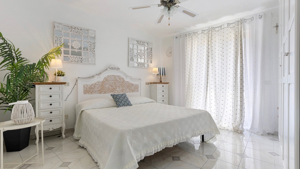 Photo of Bedroom in Scala