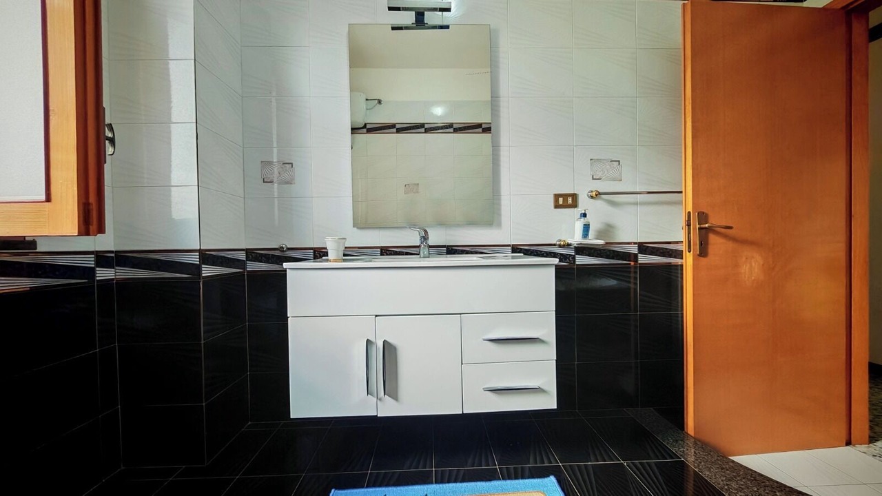 Photo of Bathroom in Cinquefrondi