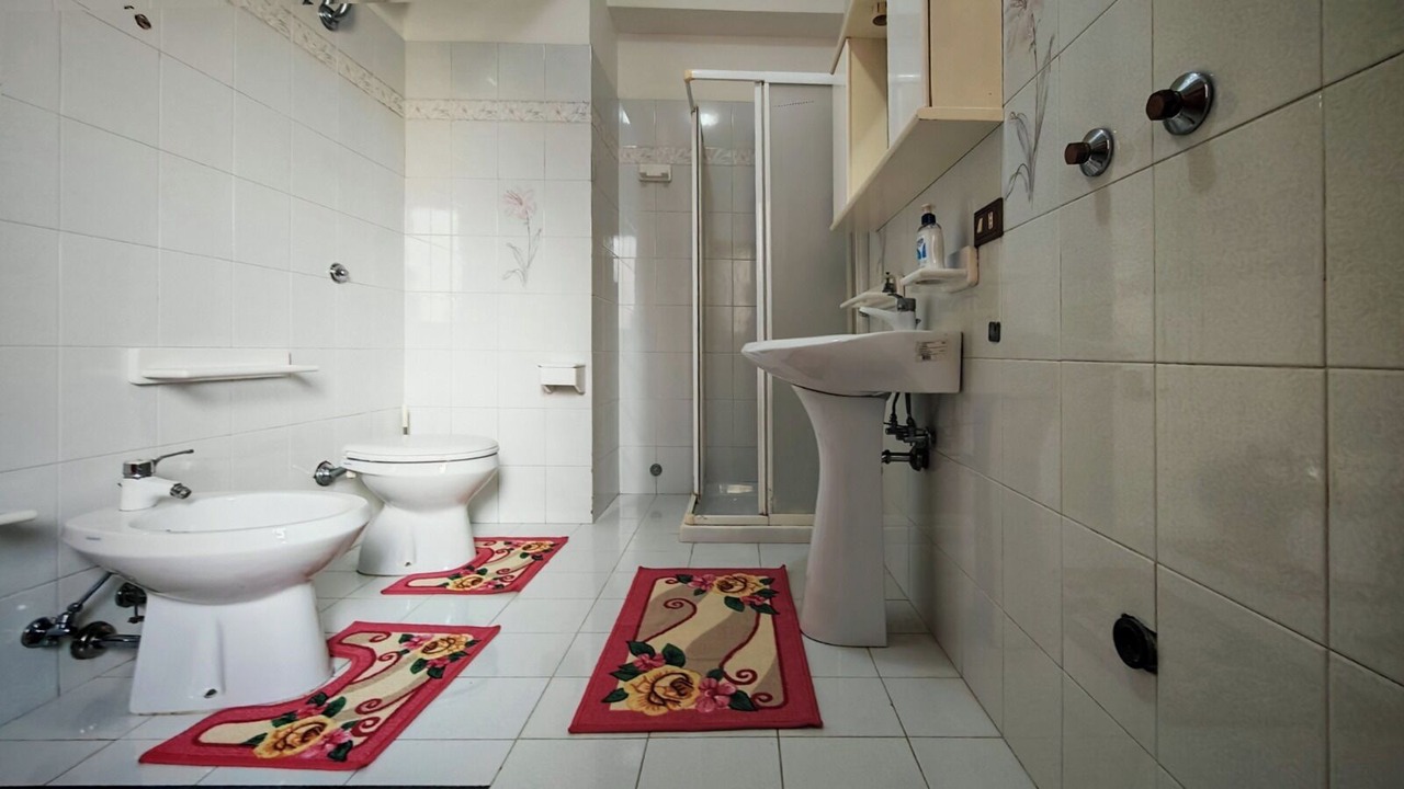 Photo of Bathroom in Cinquefrondi