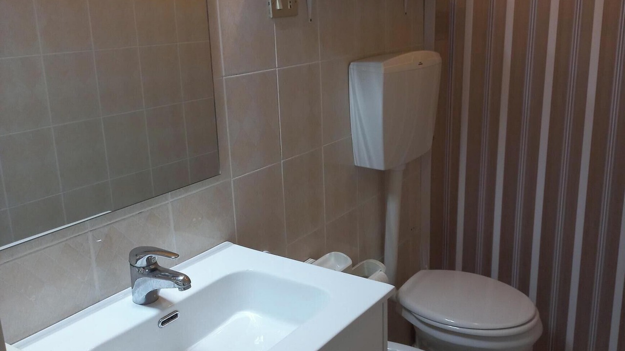 Photo of Bathroom in Leni