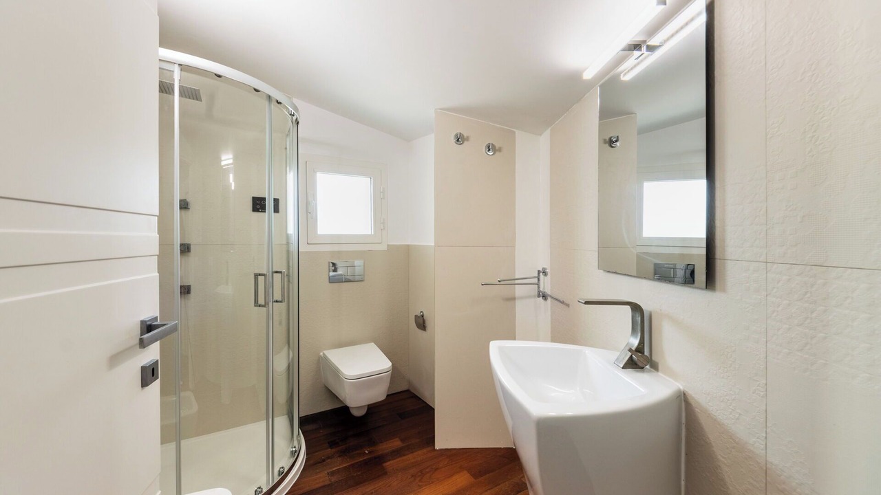 Photo of Bathroom in Noto