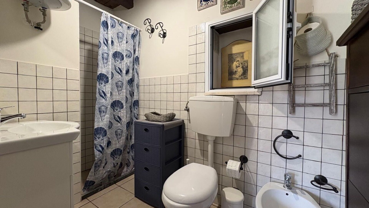 Photo of Bathroom in Chiaramonte Gulfi