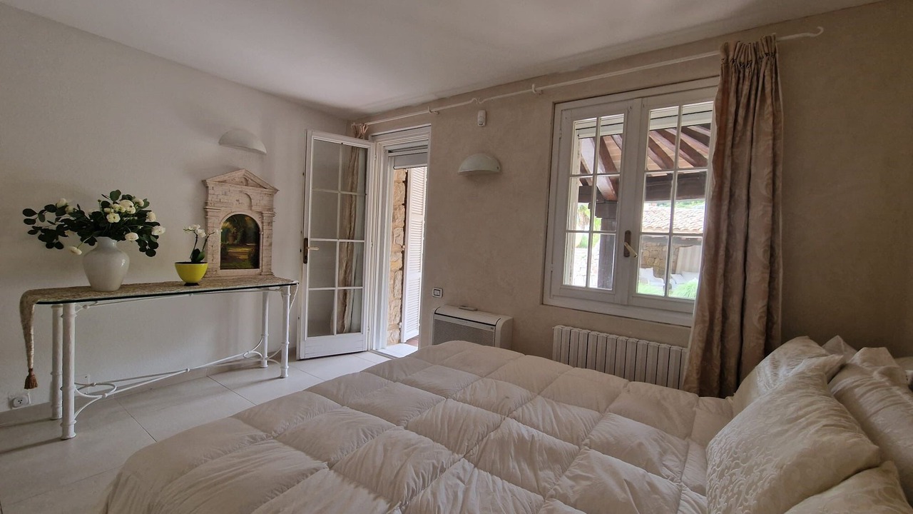 Photo of Bedroom in Latte