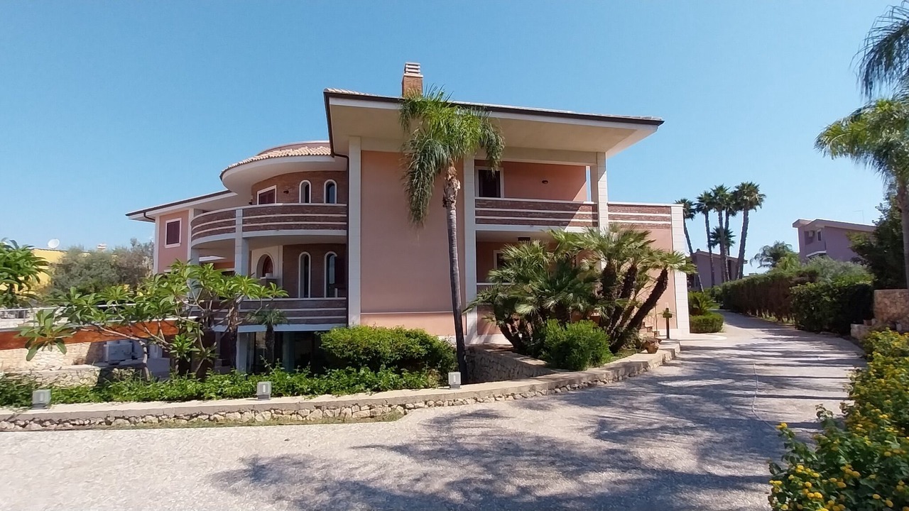 Photo of Outdoor in Tiche