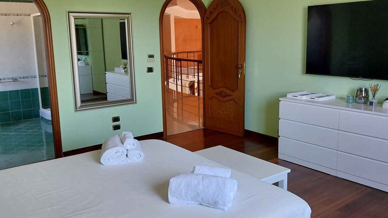 Photo of Bedroom in Tiche