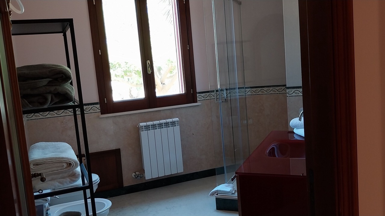 Photo of Bathroom in Tiche