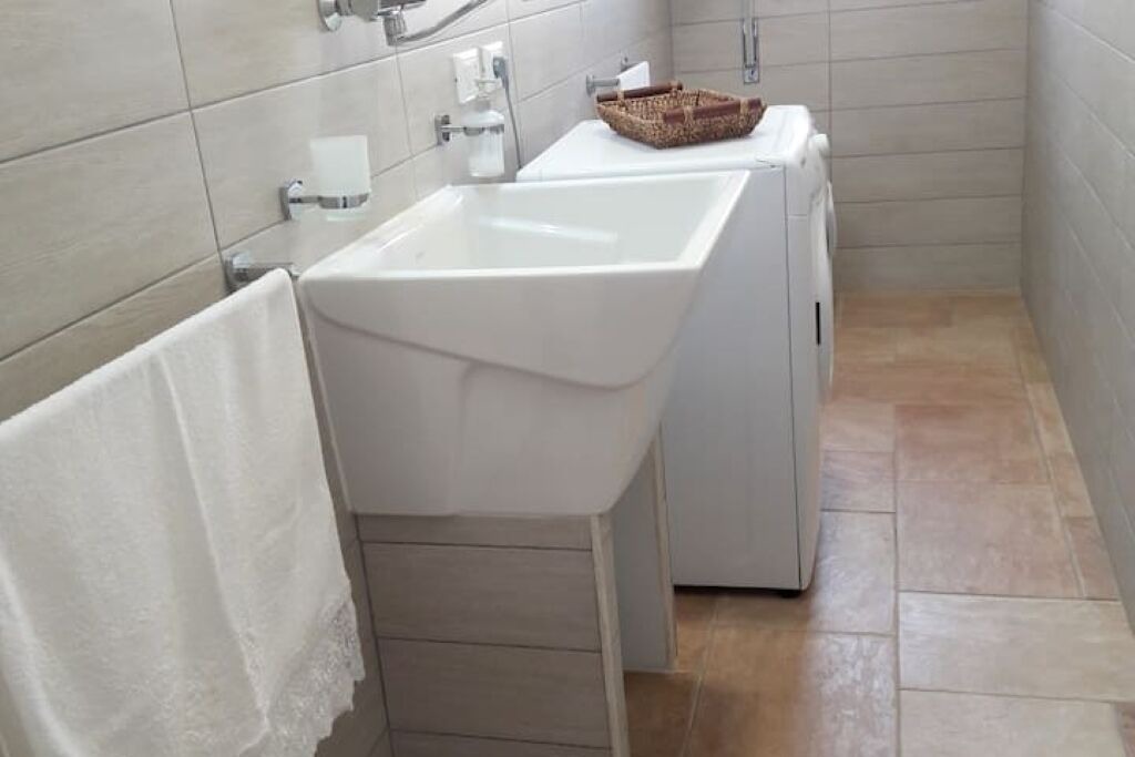 Photo of Bathroom in Ognina