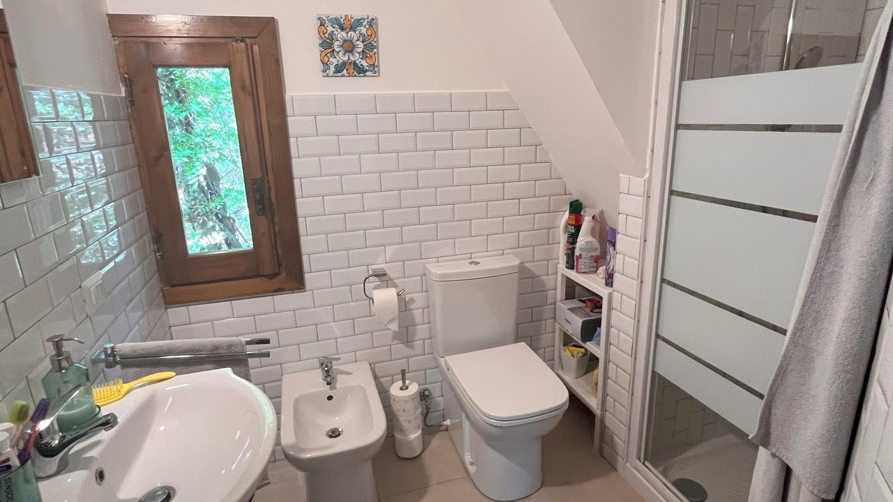 Photo of Bathroom in Pedara