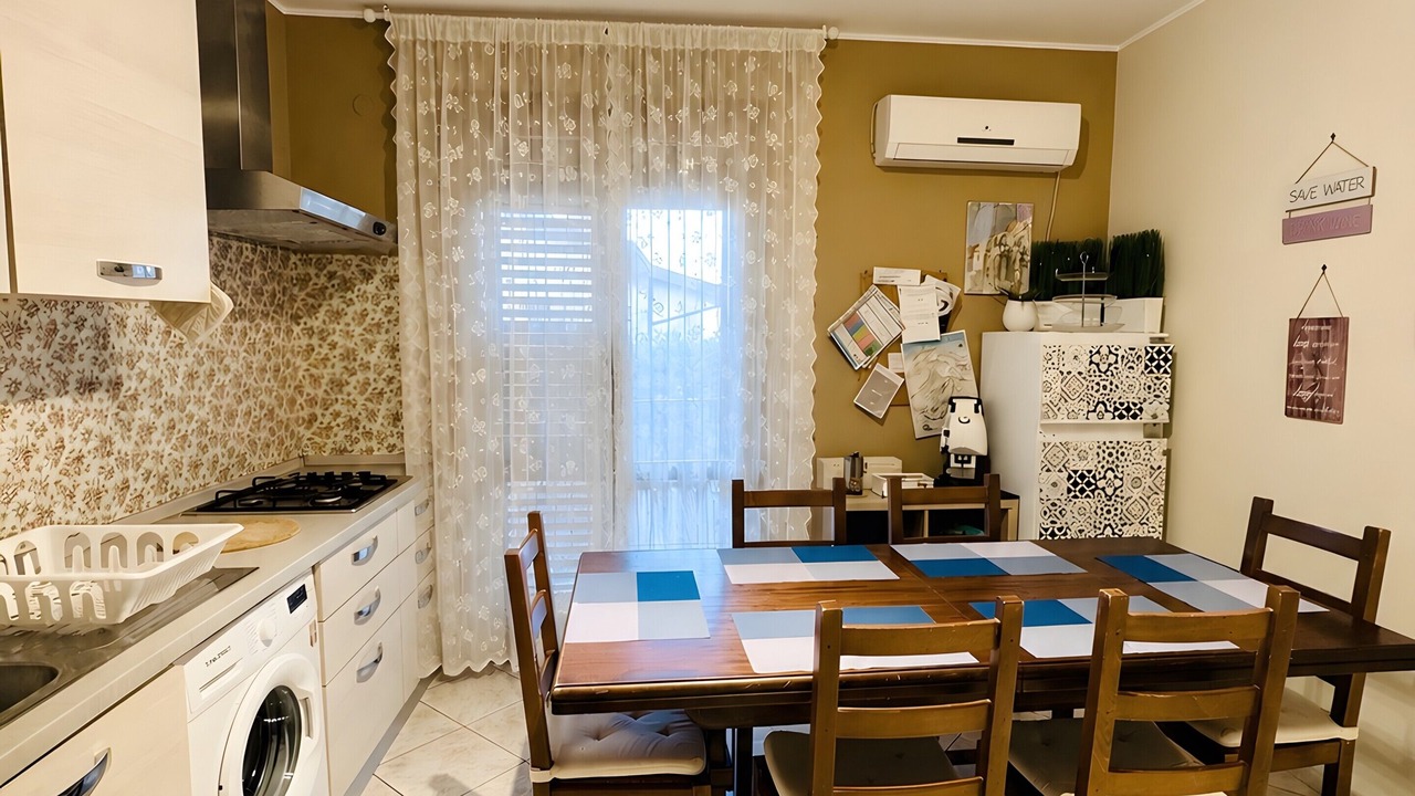 Photo of Kitchen in Pedara