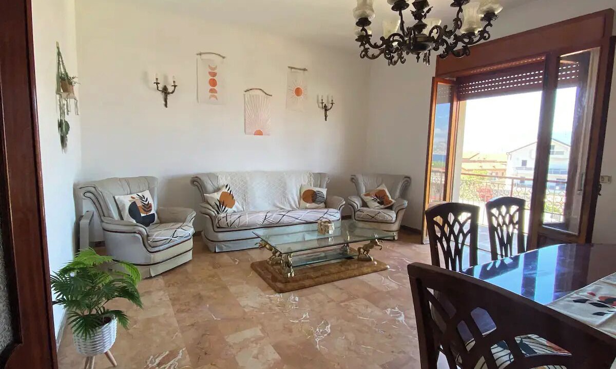 Photo of Livingroom in Villa San Giovanni