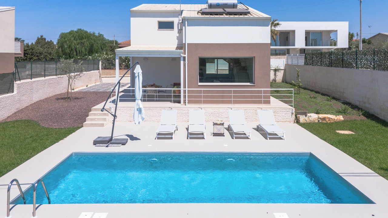 Photo of Outdoor in Gatto Corvino