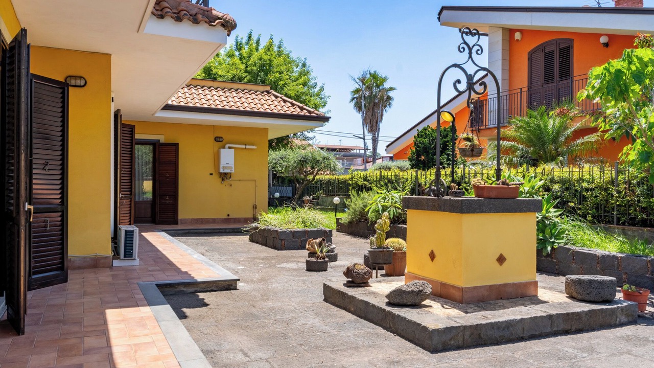 Photo of Outdoor in Mascali