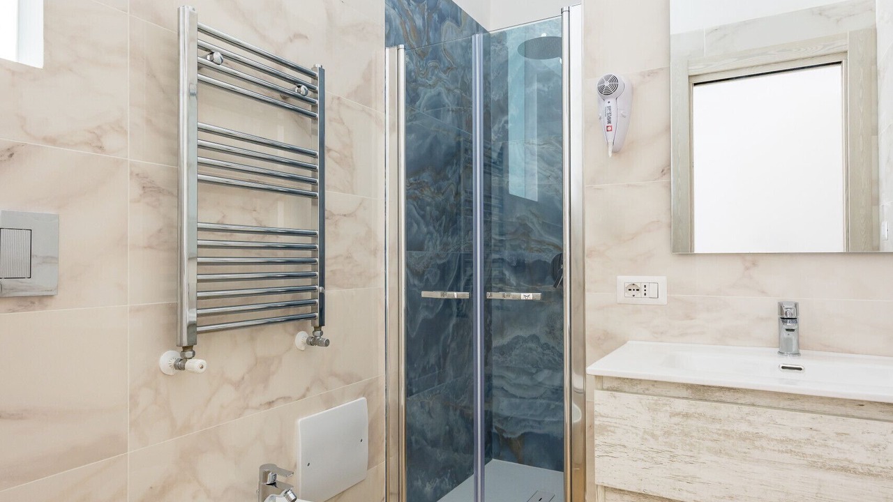 Photo of Bathroom in Naples City Centre