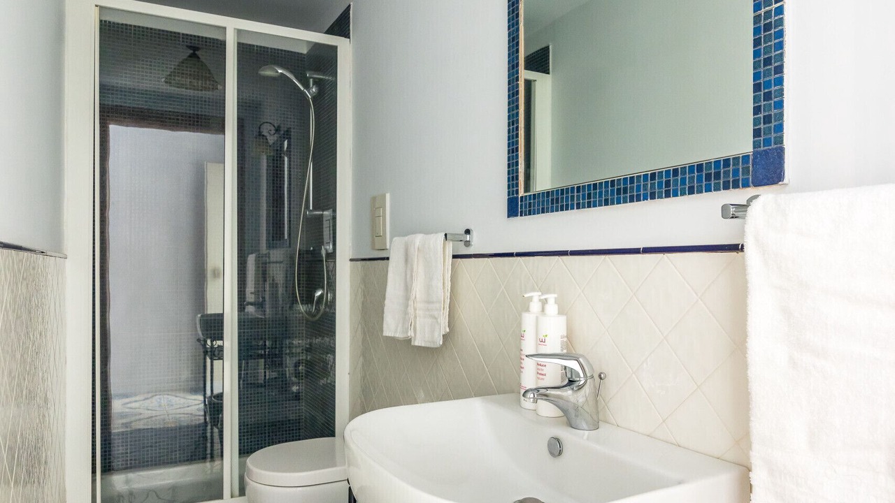 Photo of Bathroom in Quartieri Spagnoli