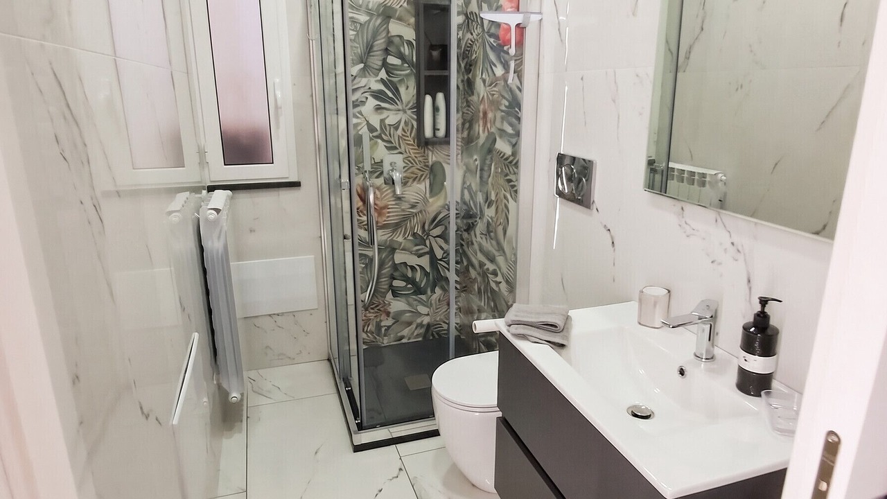 Photo of Bathroom in Noto Historic Centre