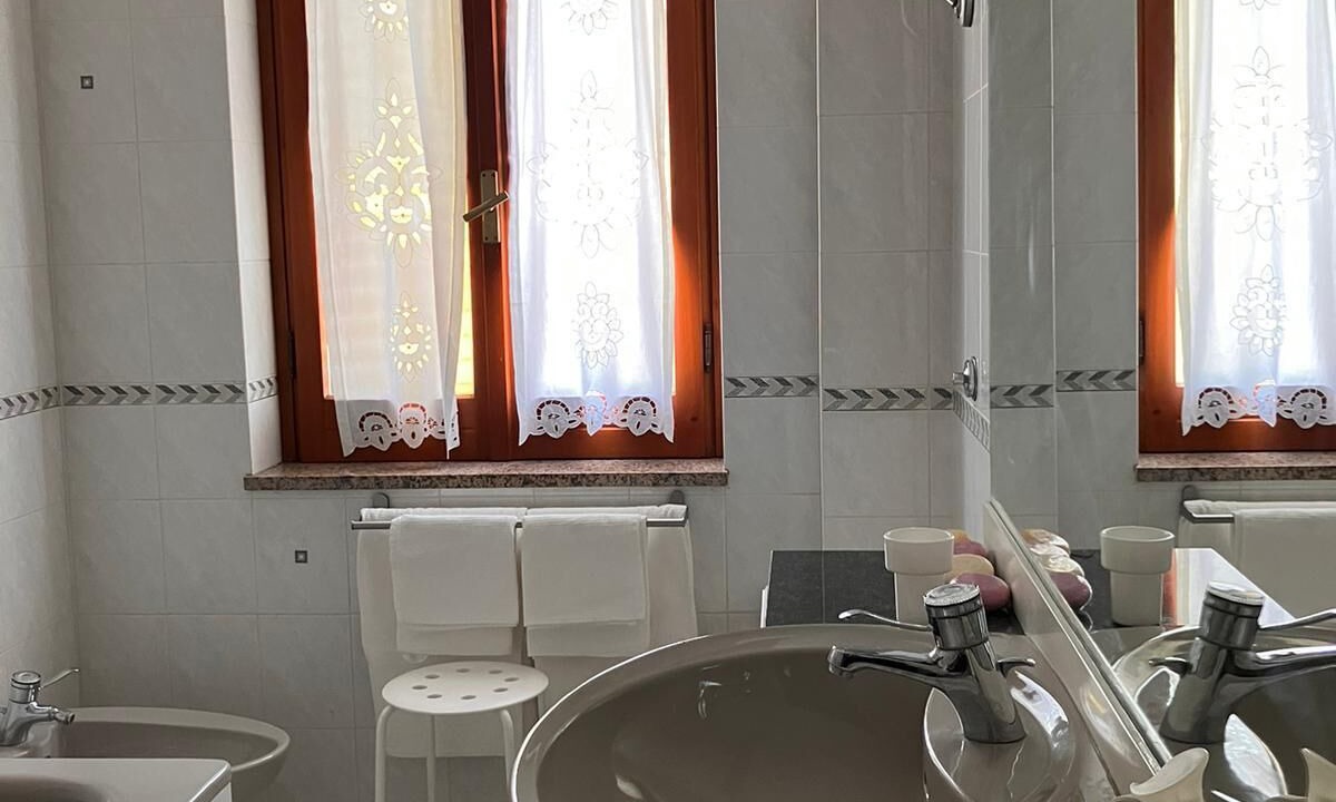 Photo of Bathroom in Contrada