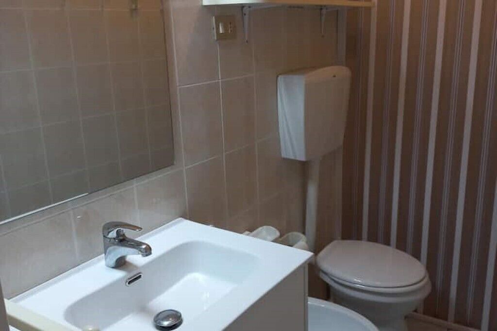 Photo of Bathroom in Leni