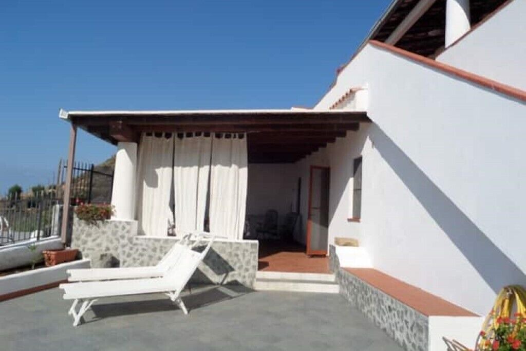 Photo of Patio Balcony in Leni