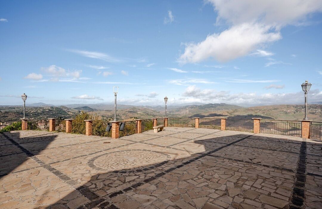 Photo of Patio Balcony in Agira