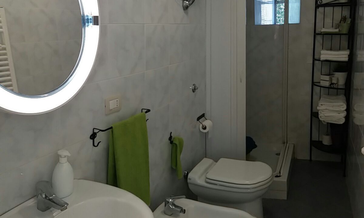 Photo of Bathroom in San Giorgio a Cremano