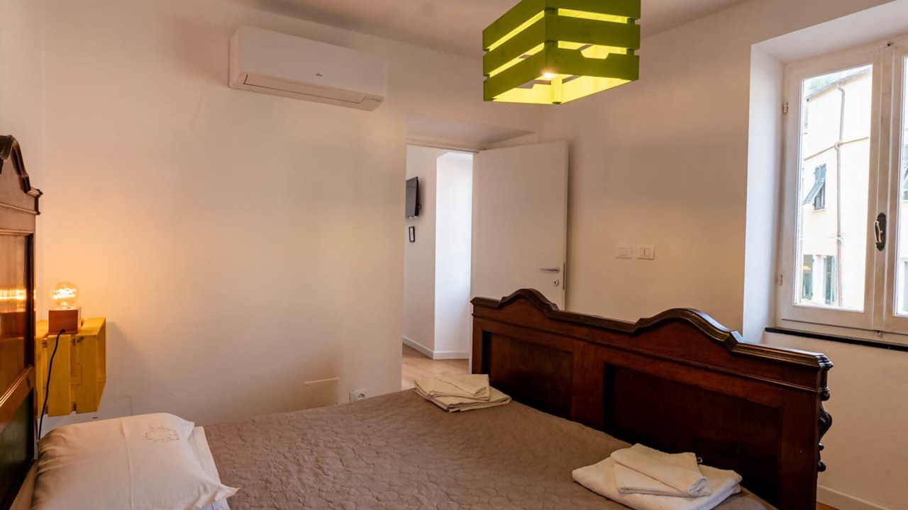Photo of Bedroom in Carrodano Inferiore