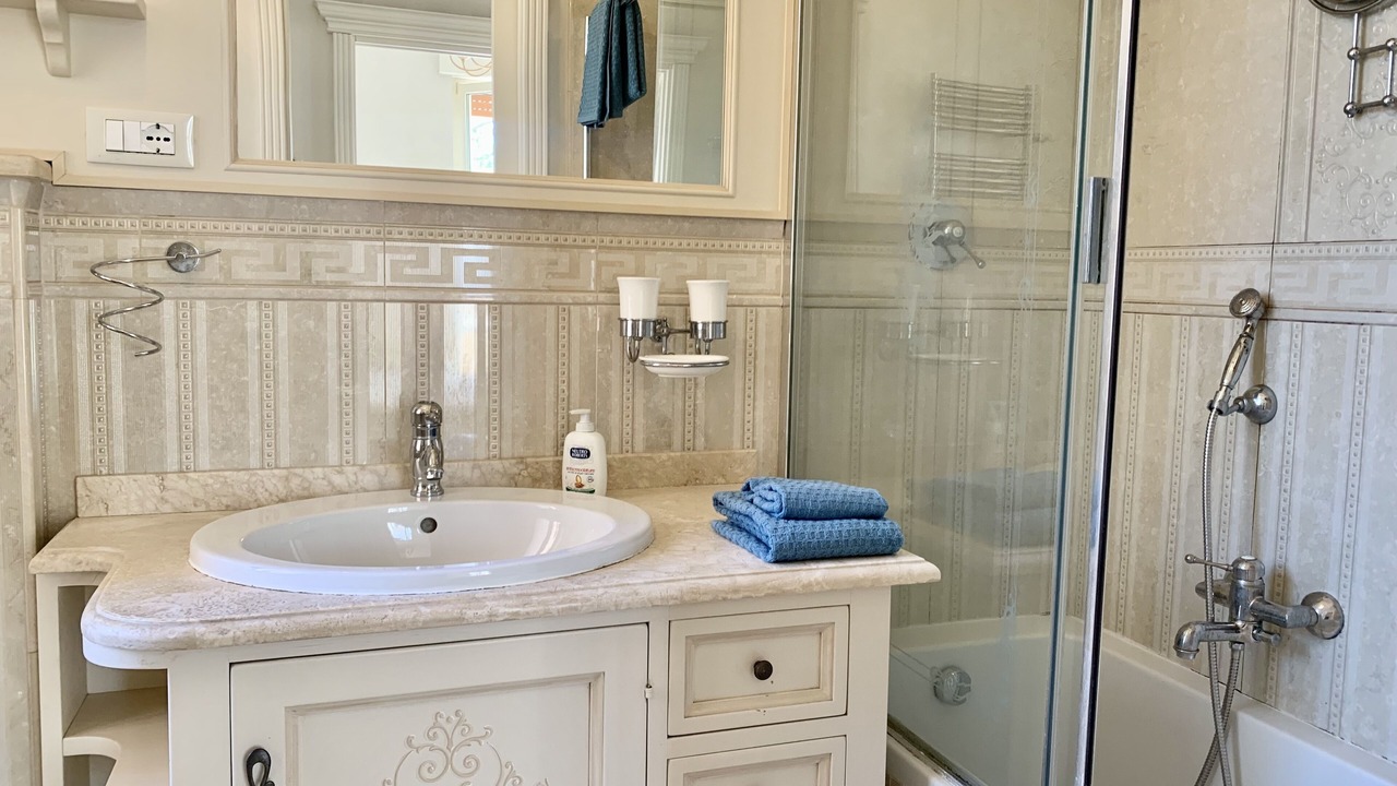 Photo of Bathroom in Quartiere XXXIII Lido di Ostia Ponente